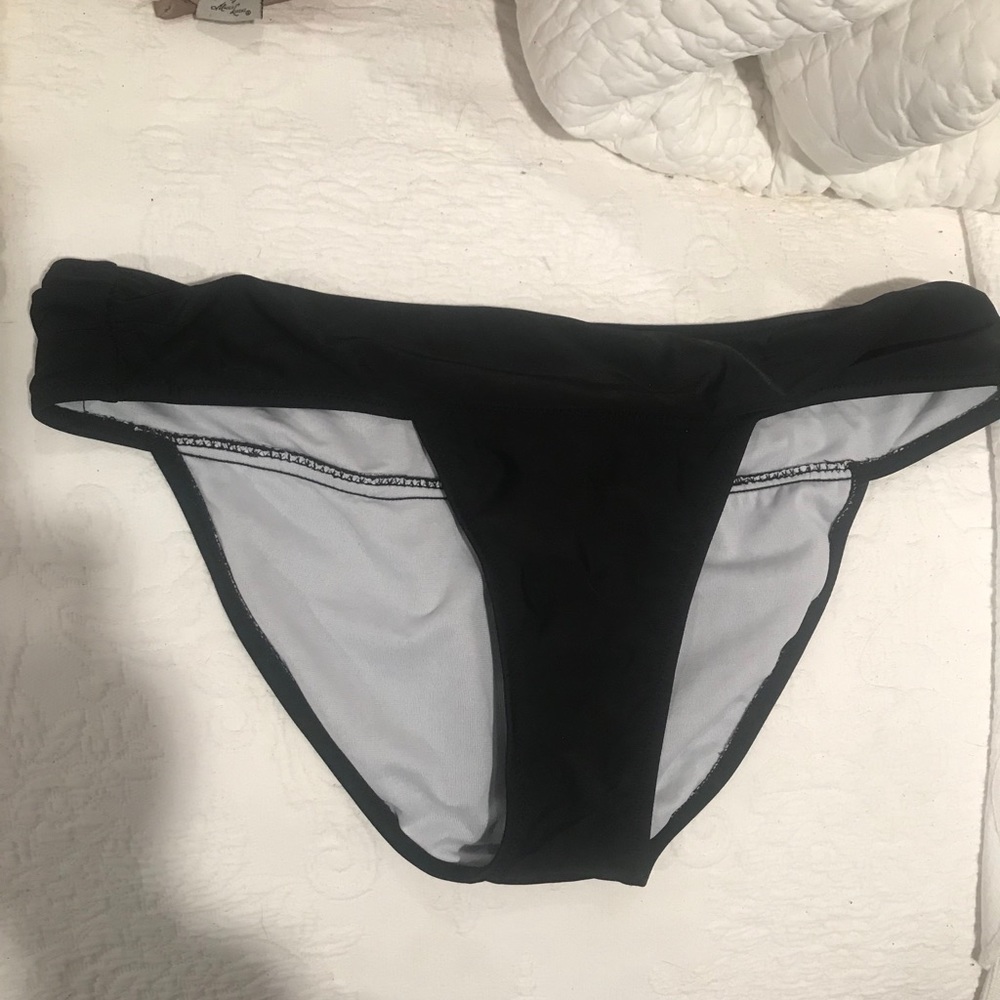 Jessica Simpson bikini bottom medium - Picture 2 of 2